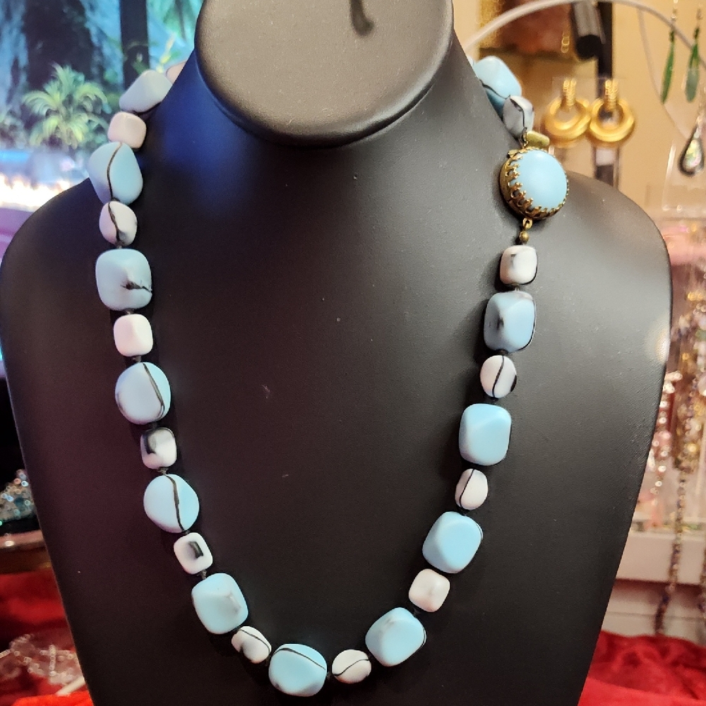 Vintage Austrian Crystal Blue and White Beaded Necklace With Beautiful Clasp